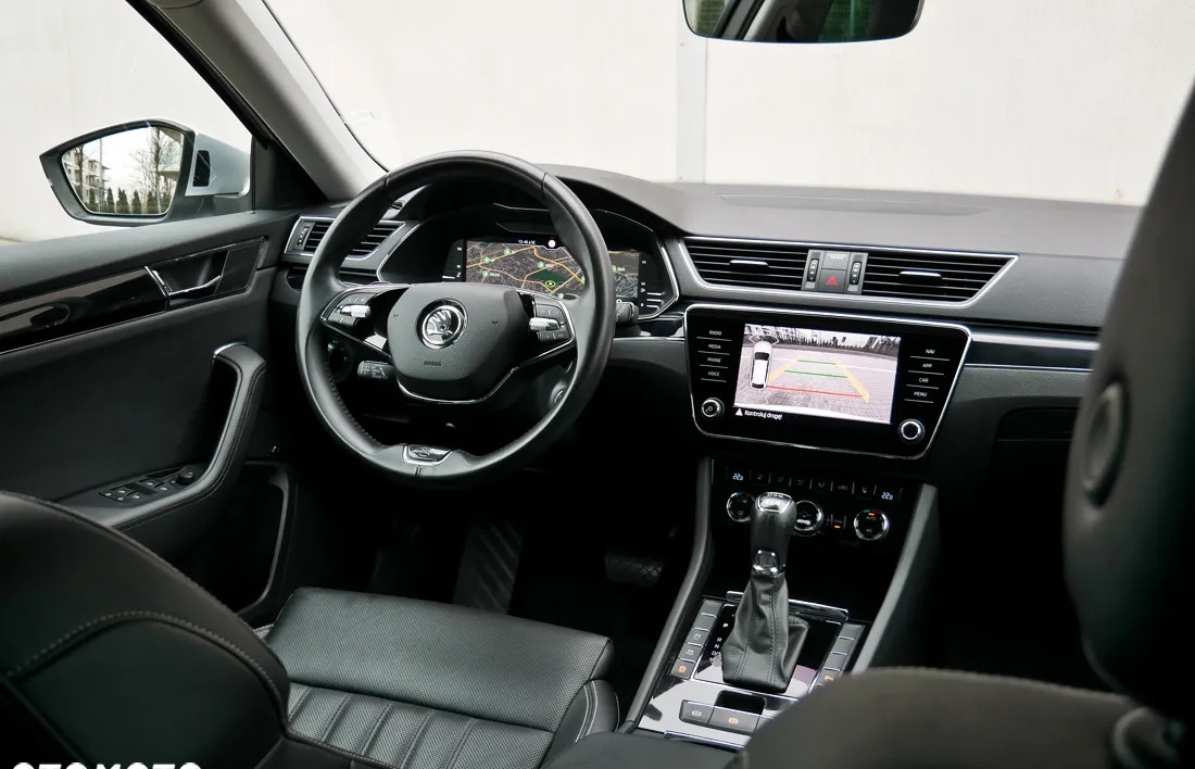 Skoda Superb cena 154900 przebieg: 71711, rok produkcji 2020 z Kraków małe 781